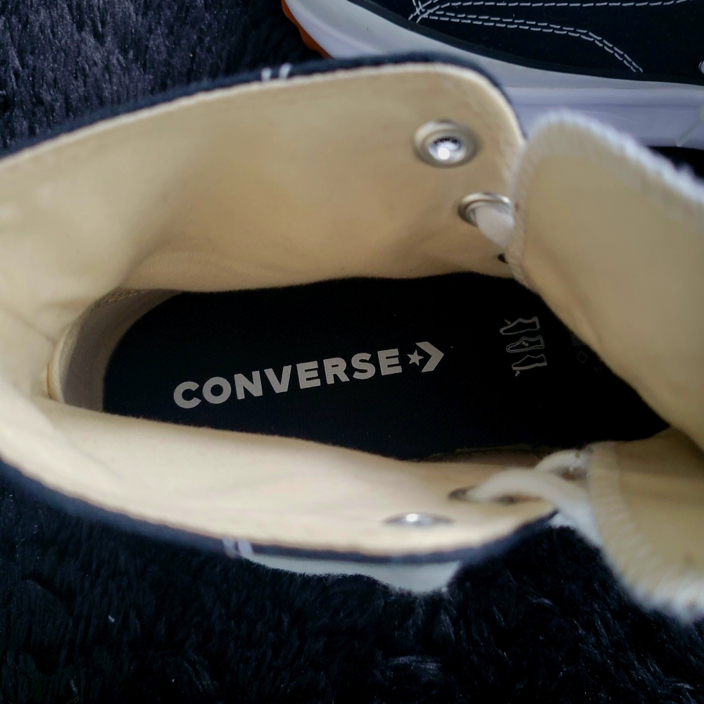 Converse Black and White Platform High-Tops - Picture 4 of 4